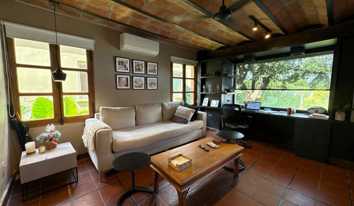 PHOTO-2026-01-09-14-12-18 4